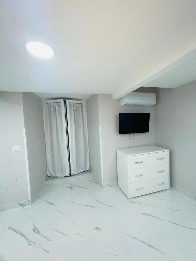 Bed and Breakfast House Nancy Napoli Esterno foto