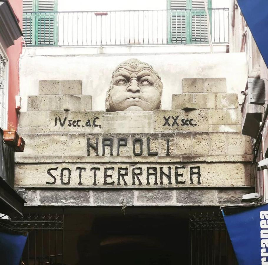 Bed and Breakfast House Nancy Napoli Esterno foto