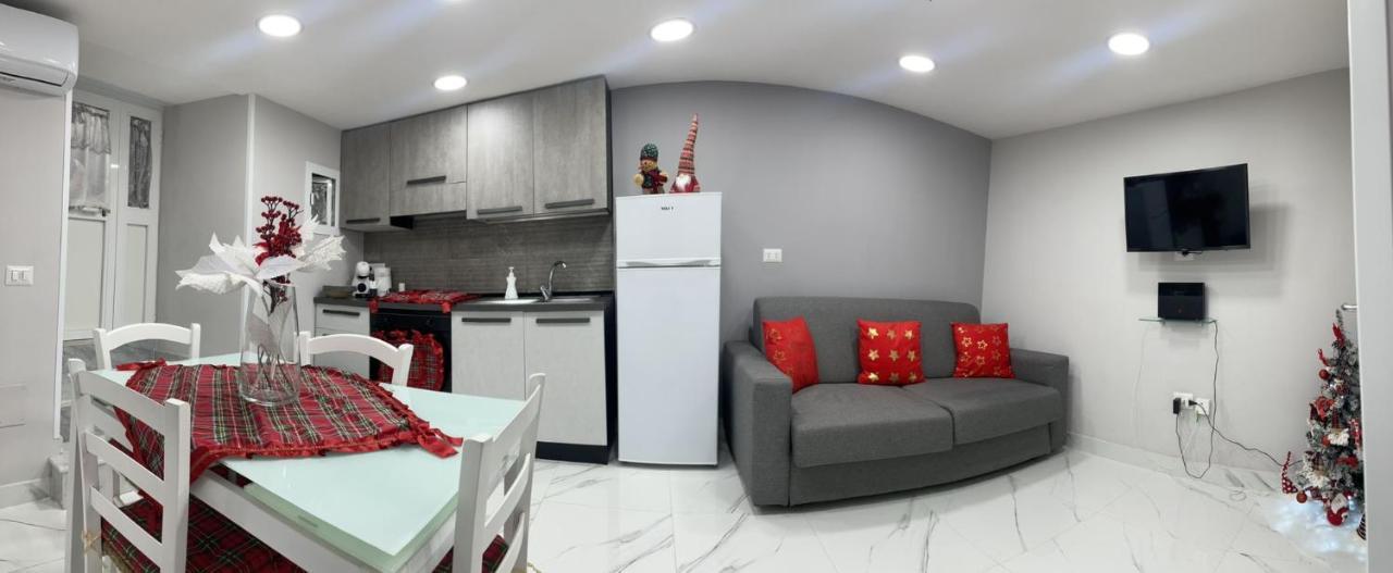Bed and Breakfast House Nancy Napoli Esterno foto